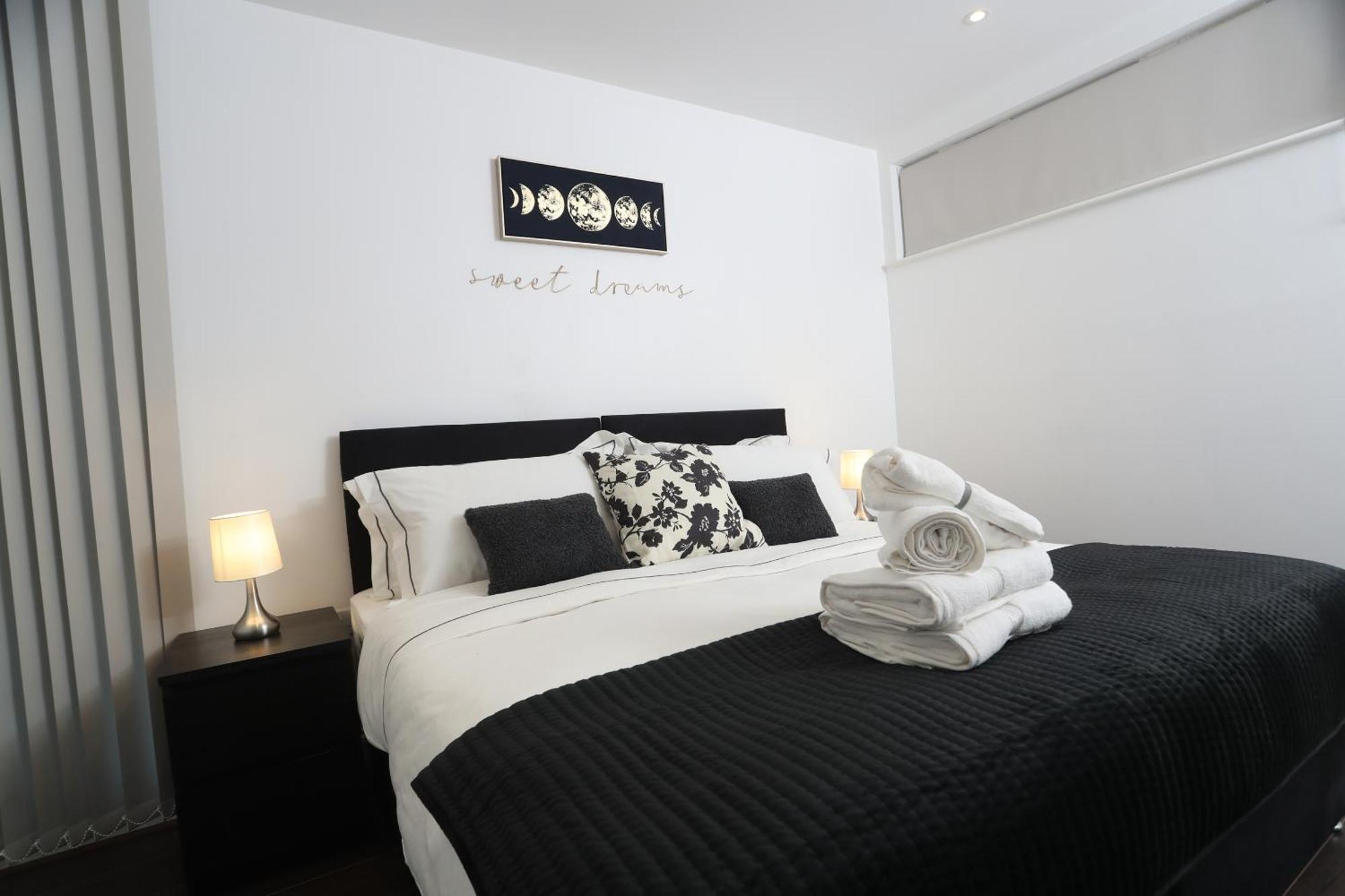Luxury Apartments In Central Watford Вотфорд Екстер'єр фото